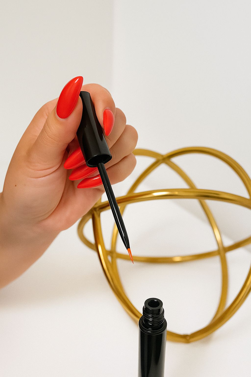 Fine brush applicator for Rehab Vital lash serum